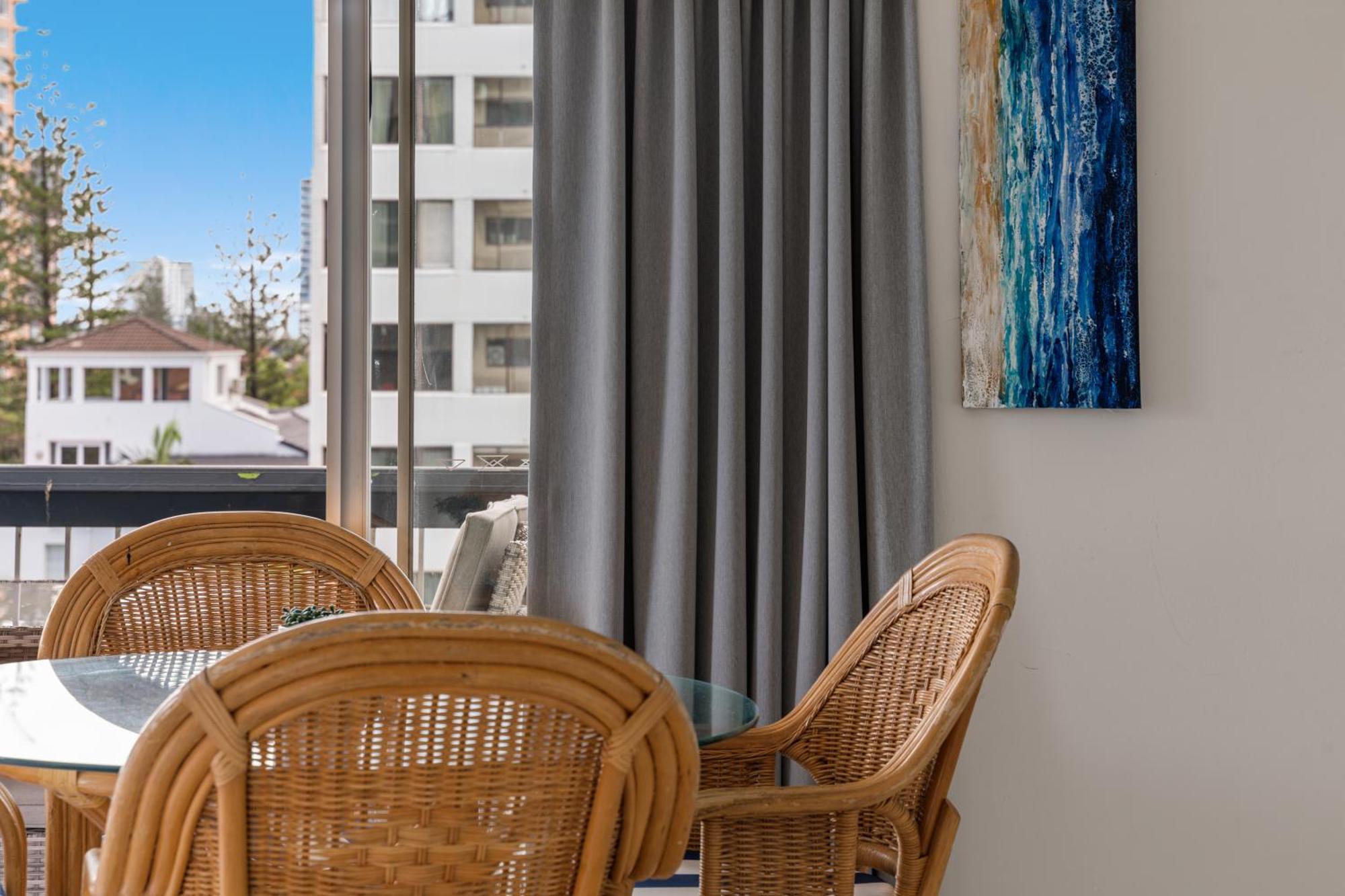 Hi Ho Beach Apartments On Broadbeach Голд-Кост Экстерьер фото