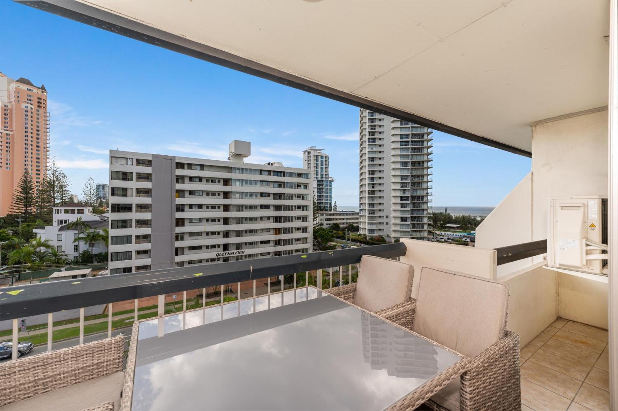Hi Ho Beach Apartments On Broadbeach Голд-Кост Экстерьер фото