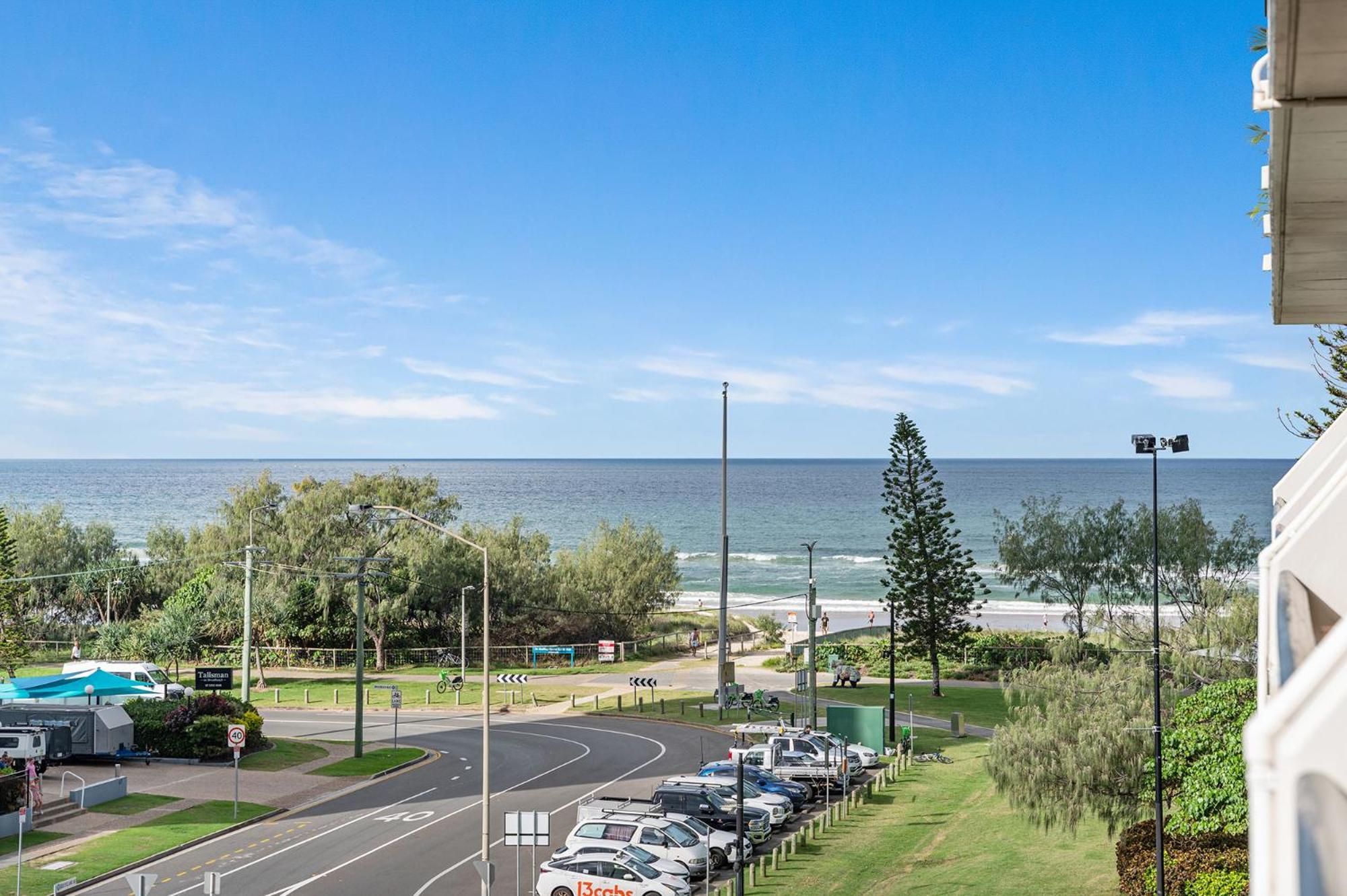 Hi Ho Beach Apartments On Broadbeach Голд-Кост Экстерьер фото