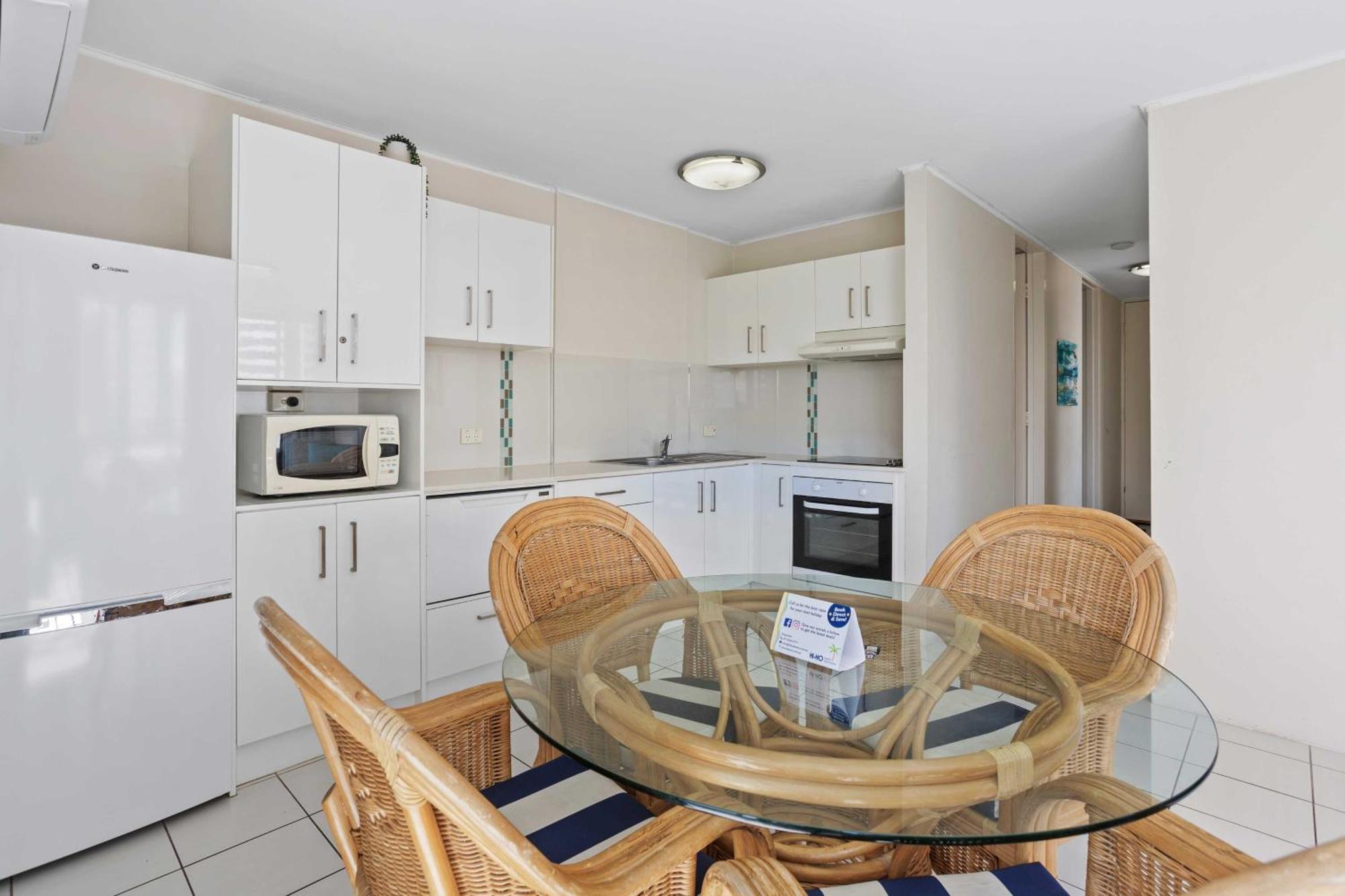 Hi Ho Beach Apartments On Broadbeach Голд-Кост Экстерьер фото