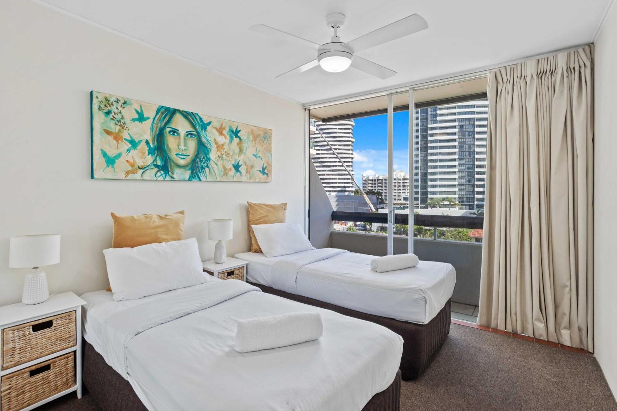 Hi Ho Beach Apartments On Broadbeach Голд-Кост Экстерьер фото